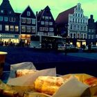 Pause in Lüneburg zur blauen Stunde