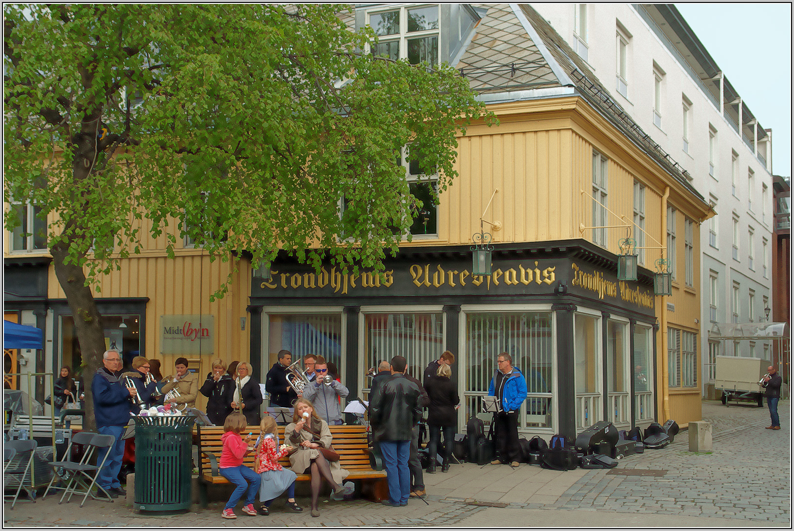 Pause...im Samstagmittag Strassenkonzert...