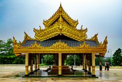 Pavilion outside the Marble Buddha hall