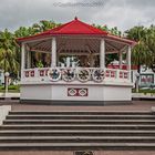 Pavillion im kleinen Stadtspark von Povoacao