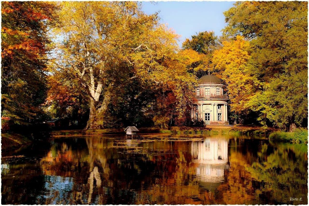 Pavillion im Schlosspark Pillnitz