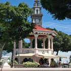 Pavillion mit Kirche in Buenavista del Norte