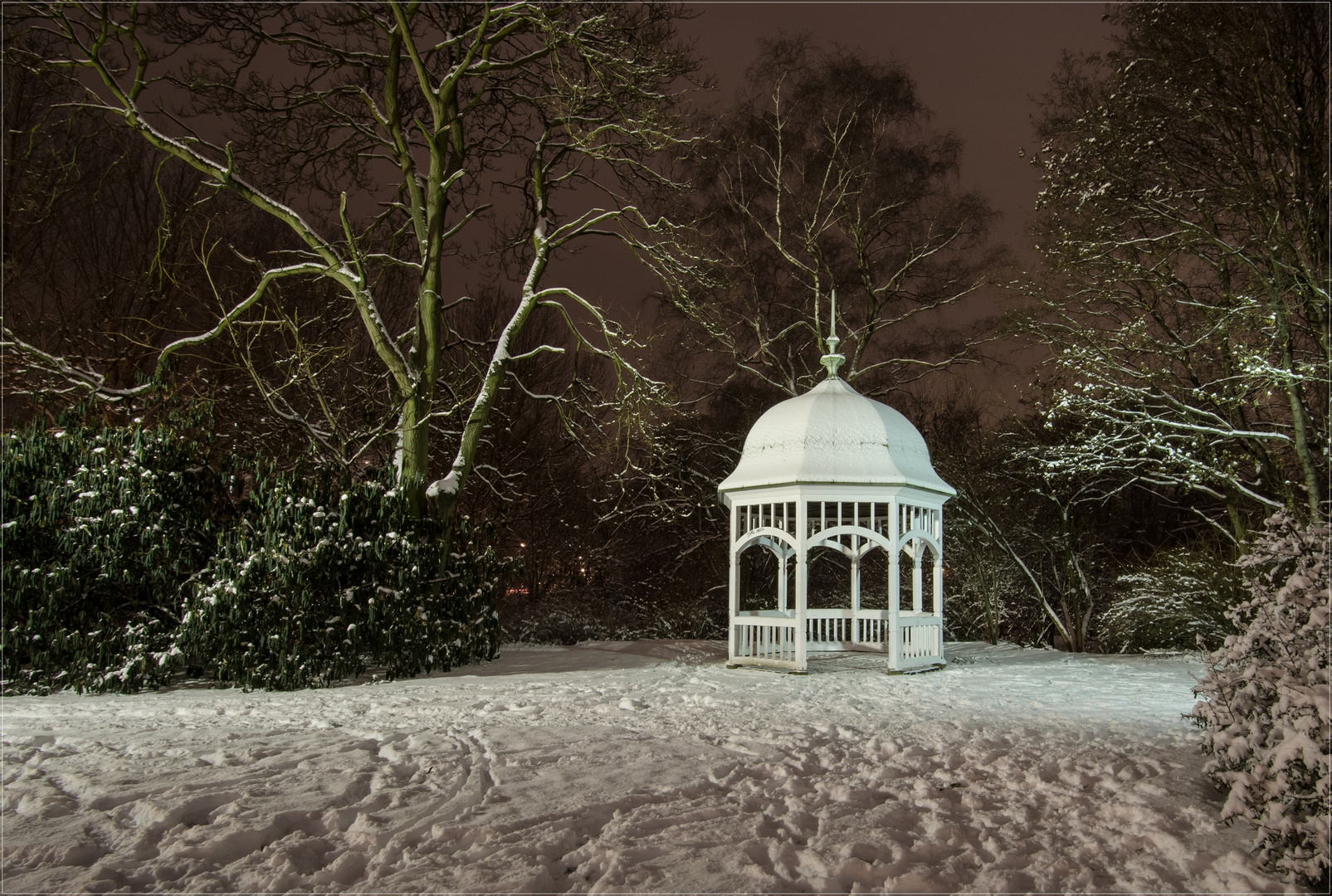 Pavillon am Johannapark bei Schnee