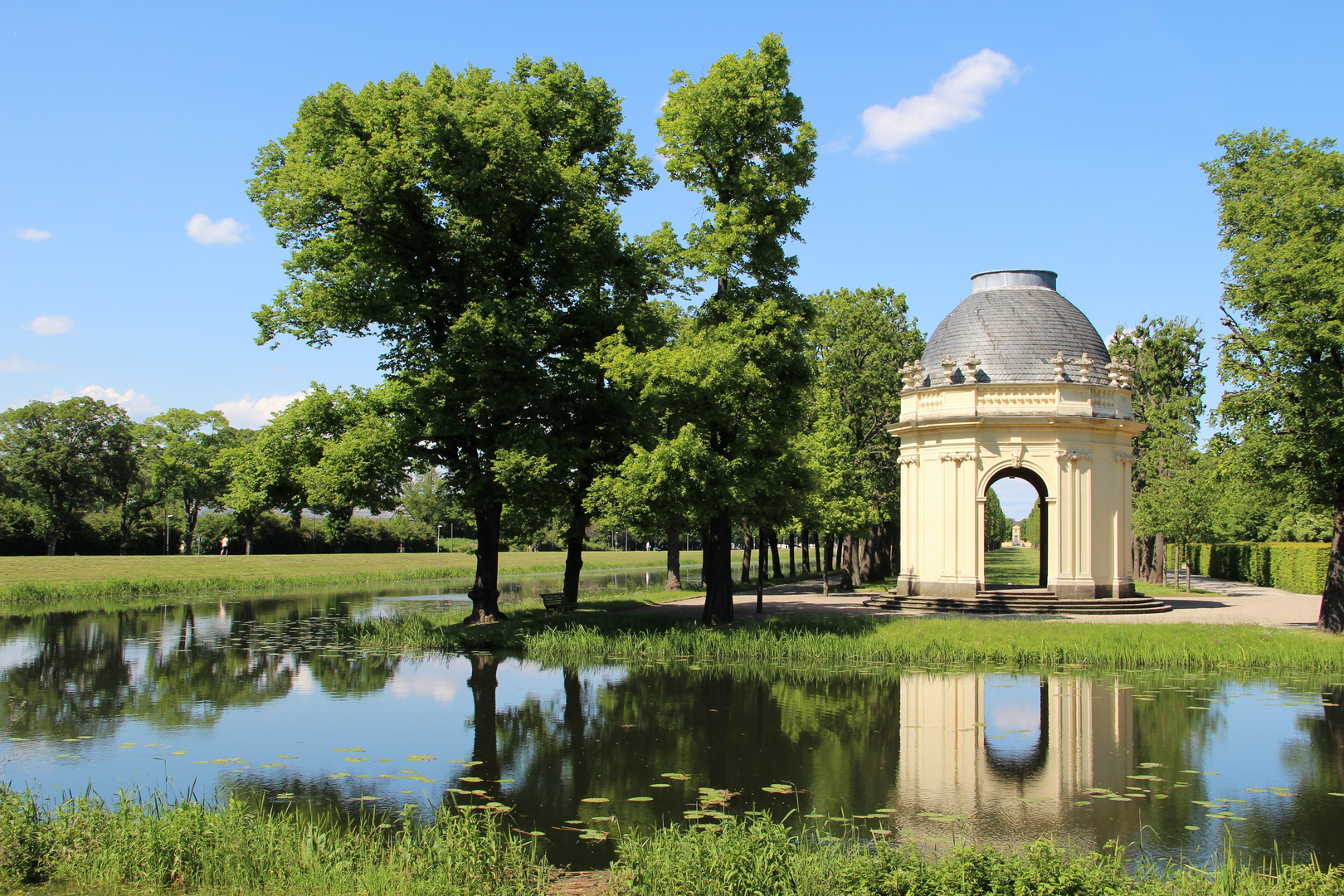 Pavillon an der Graft in Hannover-Herrenhausen