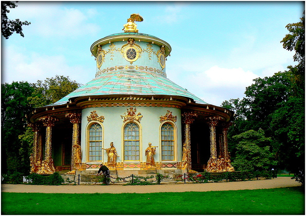 PAVILLON CHINOIS