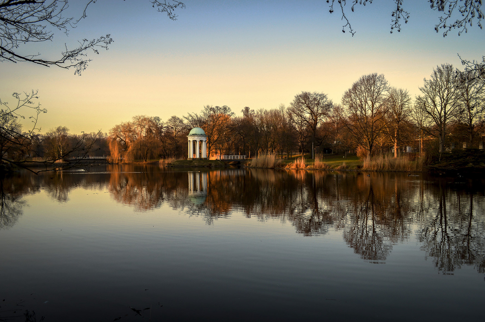 Pavillon im agra Park Leipzig