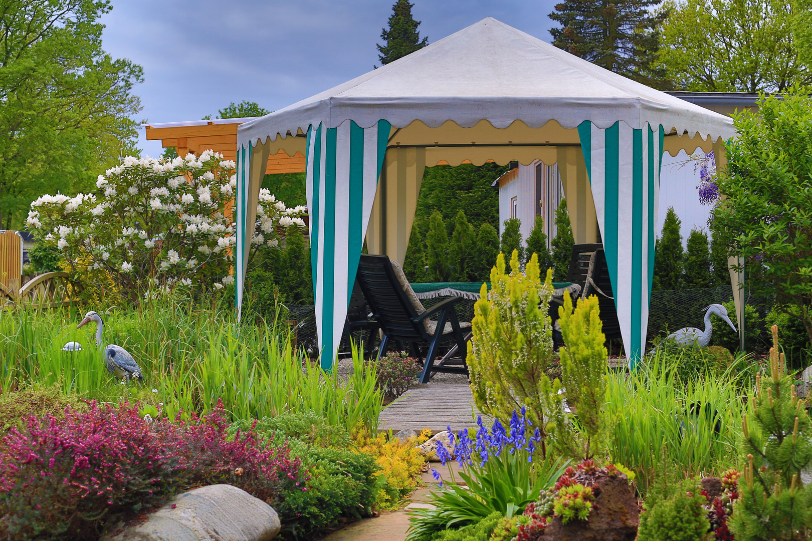 Pavillon im Grünen