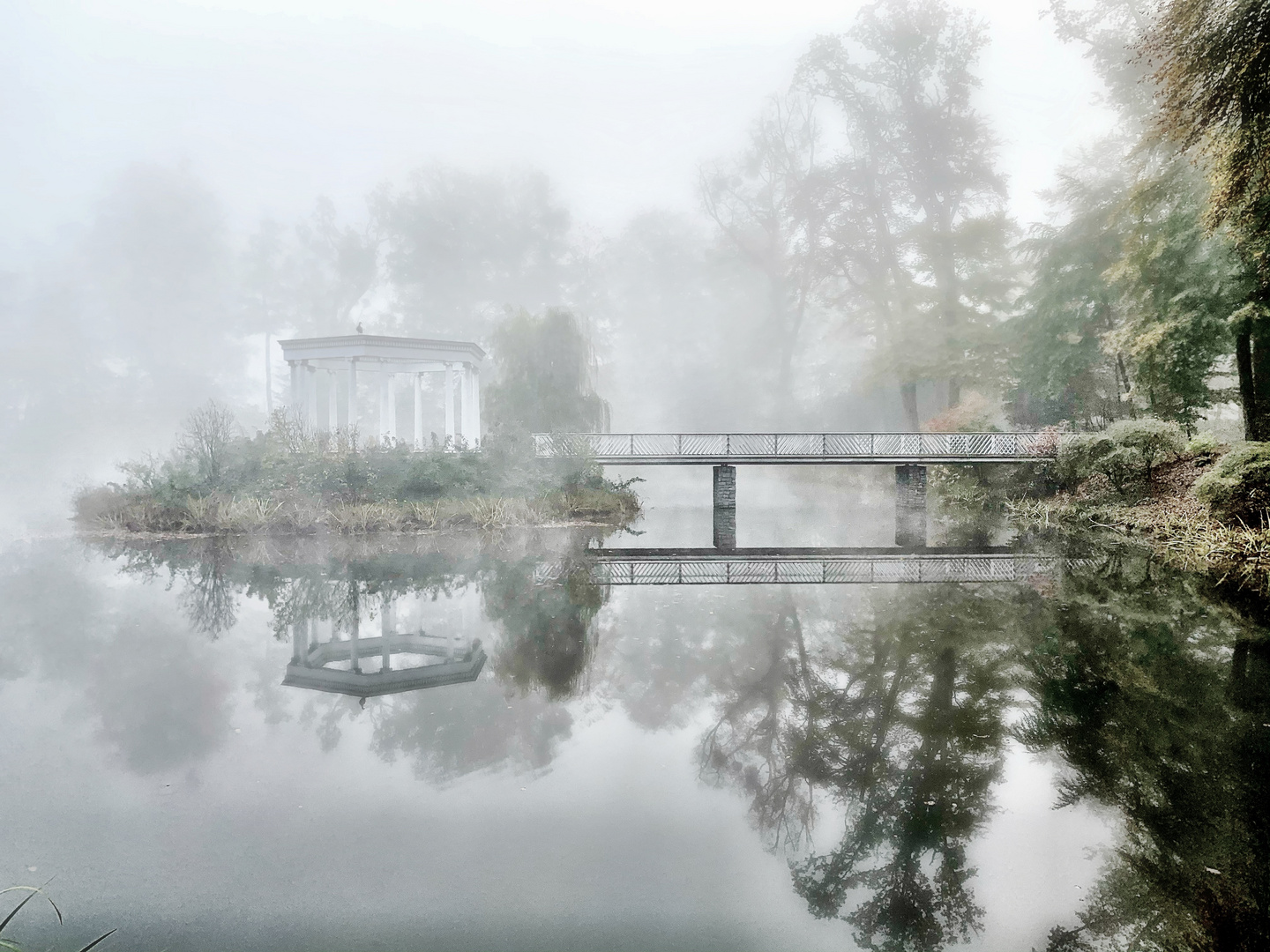 Pavillon im kleinen Tannenwald - Bad Homburg 