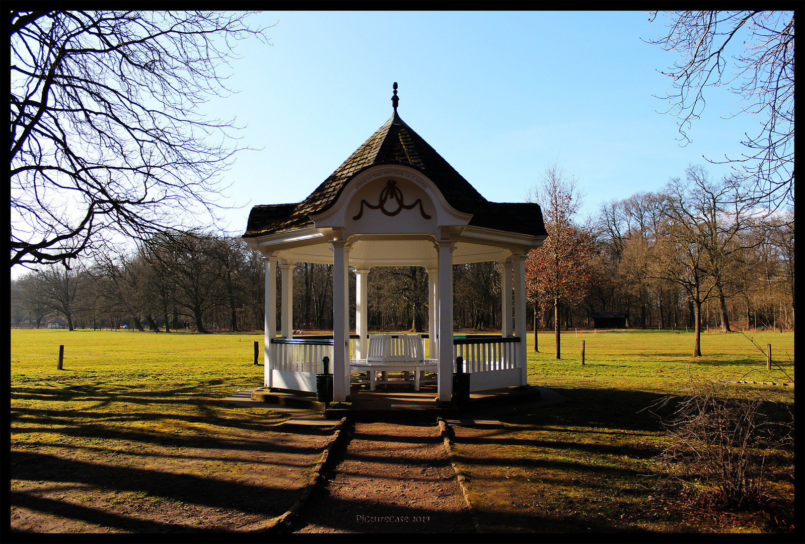 Pavillon im Park