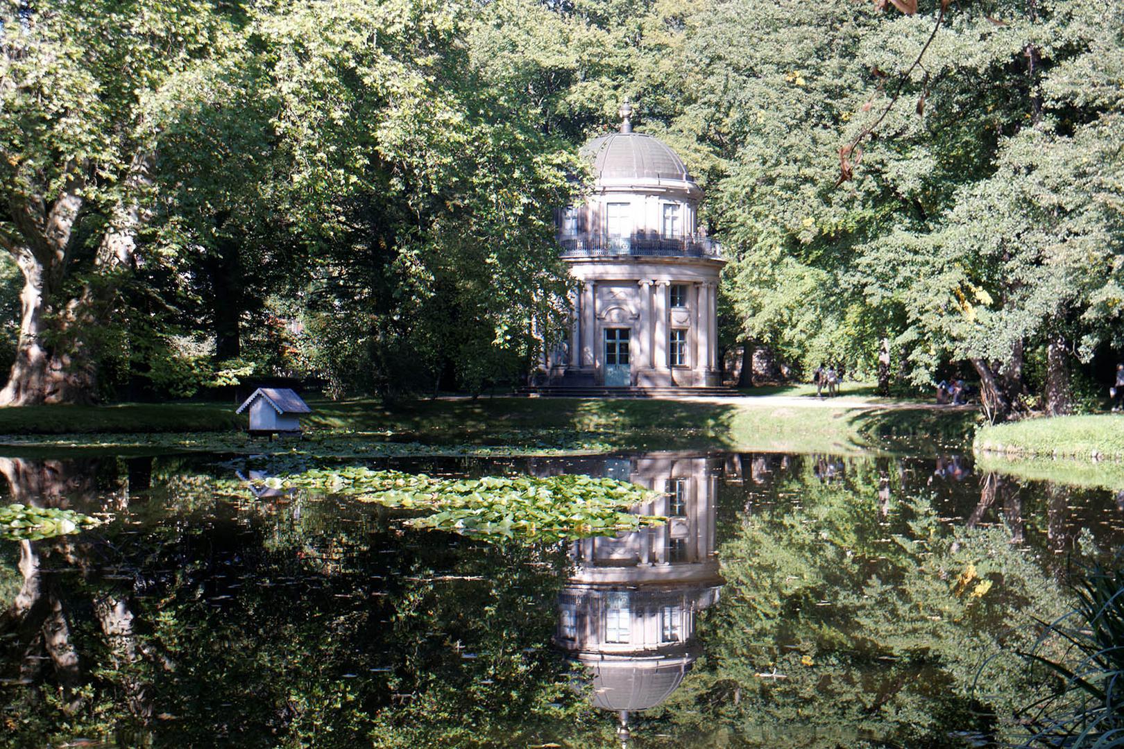 Pavillon im Schlosspark Pillnitz