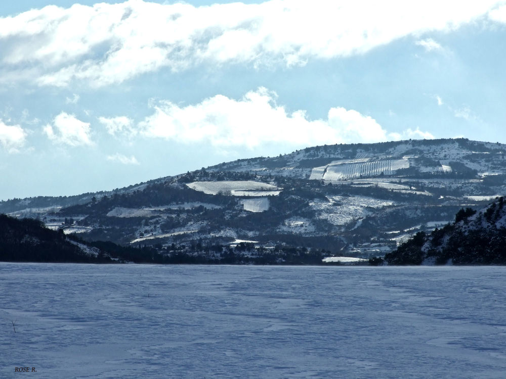 Paysage limouxin sous la neige