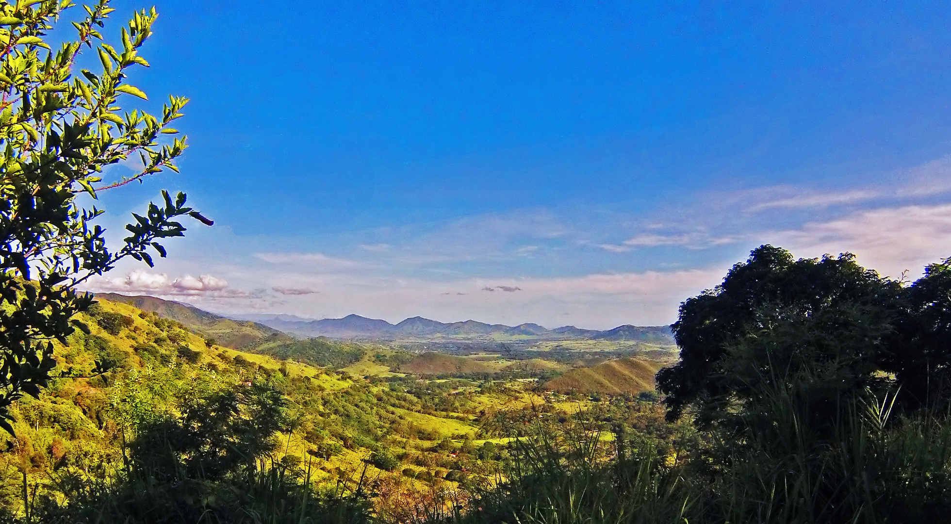 Paysage vers Farino (Nouvelle-Calédonie) - Landschaft in der Nähe von Farino (Neukaledonien)