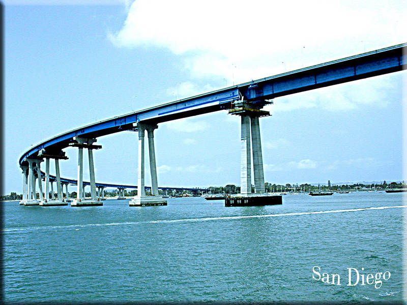 Pazifikbrücke im Hafen von San Diego