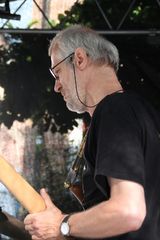 P_Bassist der Band MELLOW OpenAir Juli2010