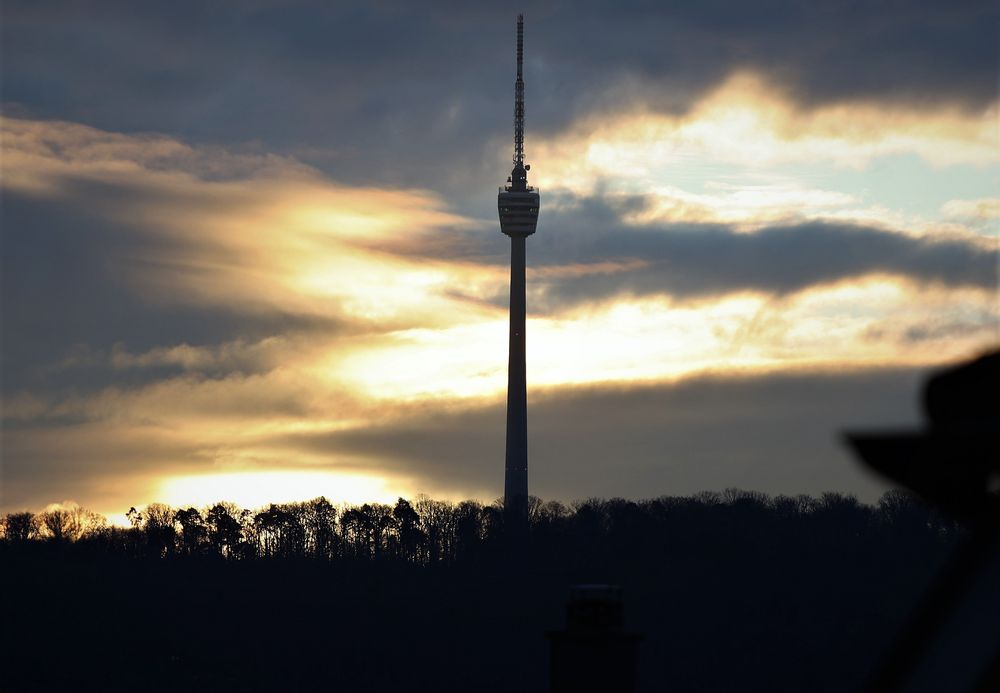 P_Blick Wolken Turm cr6-EM2A1684-col