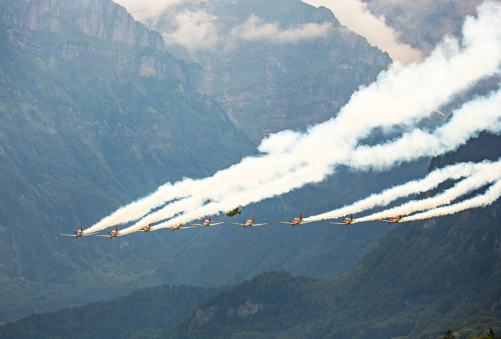 PC 7 Team Swiss Airforce