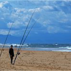 Pêcheur sur la plage de Capbreton