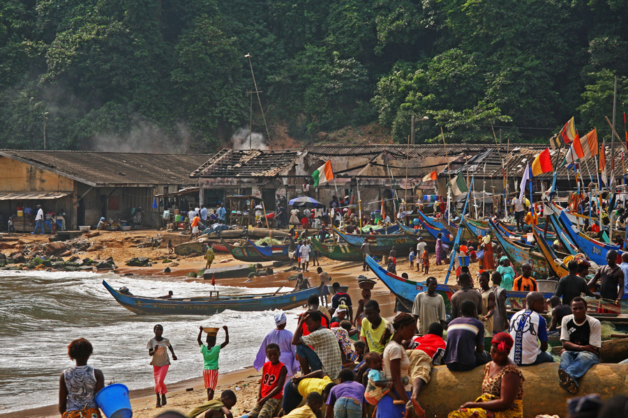 Pêcheurs Ashantis à Sassandra (côte d'Ivoire)