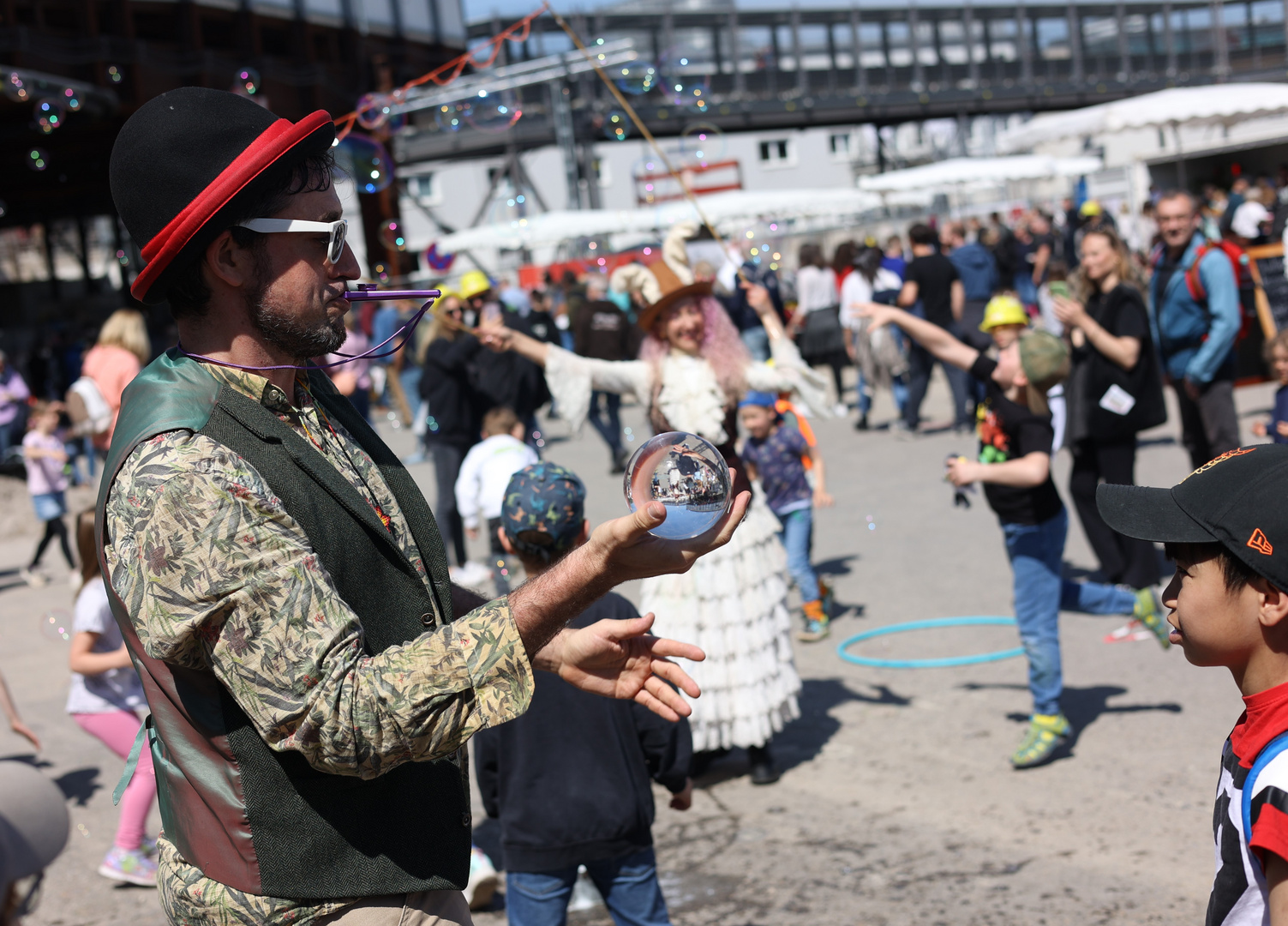 P_cr6-EM2A0125_v2_cut_w10_OK_Jongleur_v18april2025