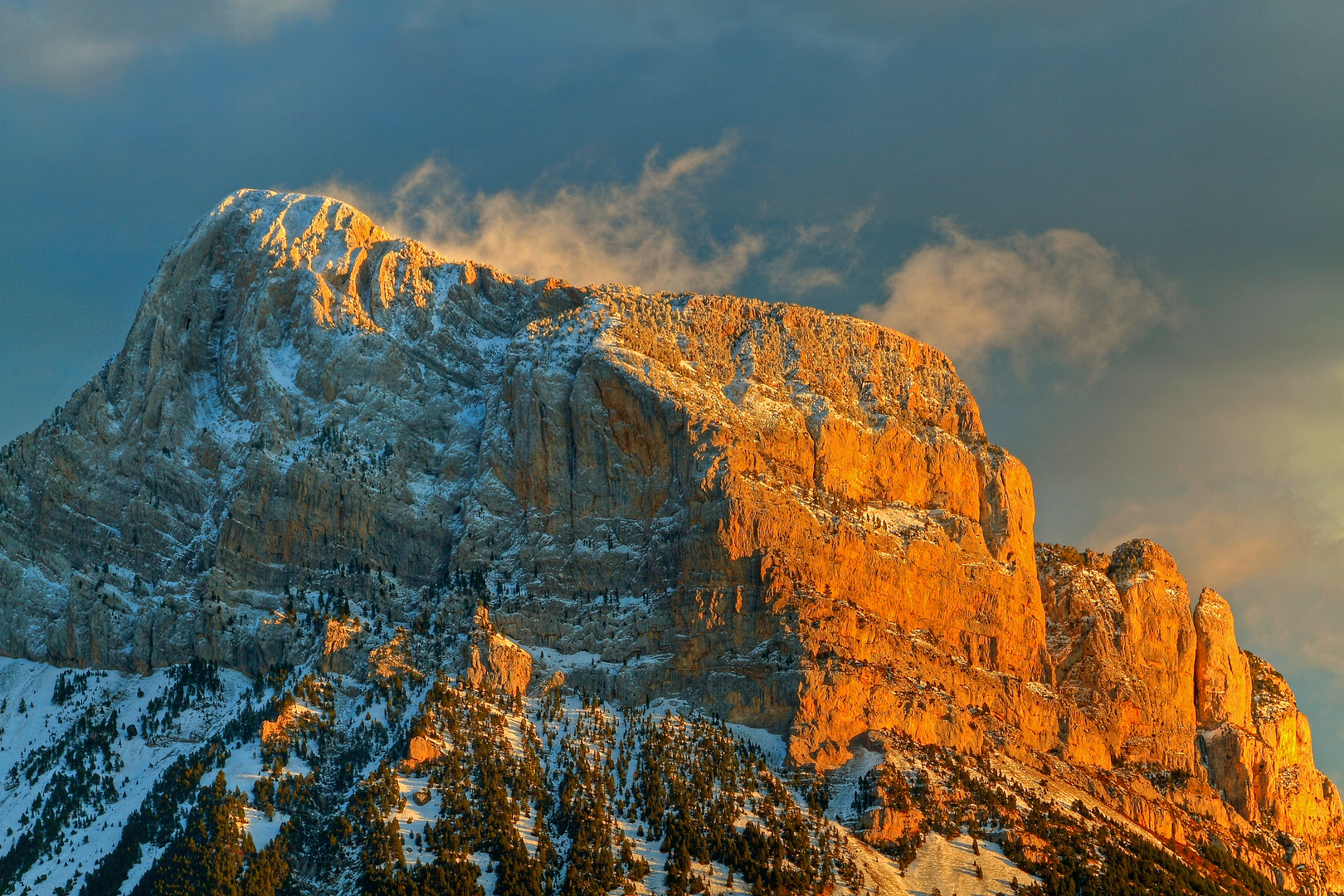 Peña Montañesa al atardecer