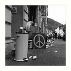 Peace auf dem Müll #sl66-001210