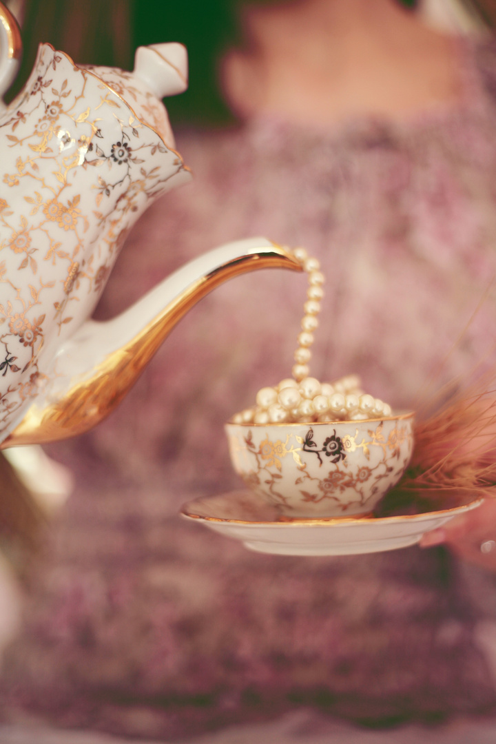 Pearls and tea