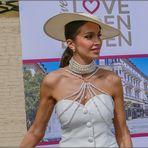 Pearls are the girls best friend...