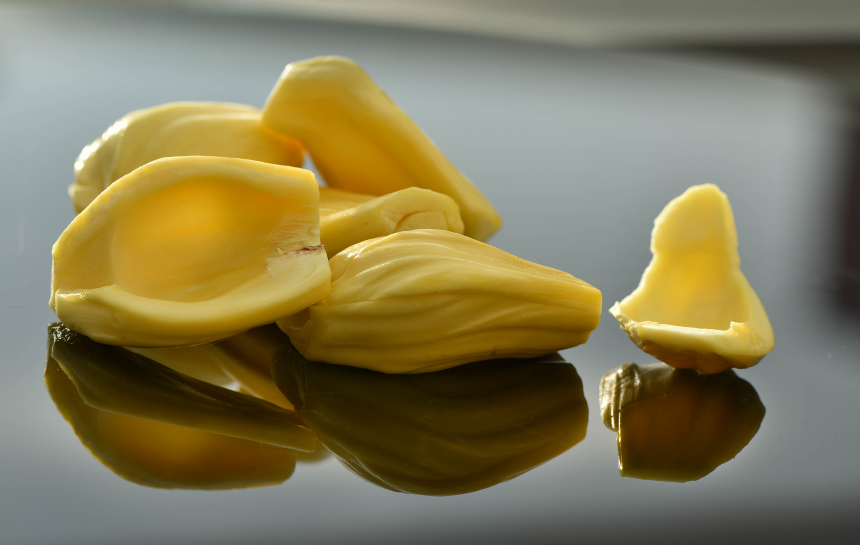 Peeled Jackfruits from Laos 