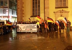 Pegida- und  Gegendemonstration