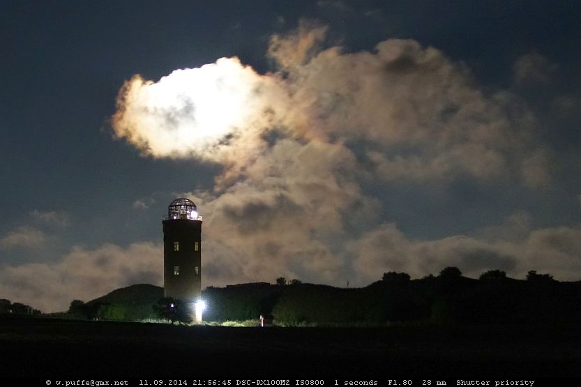 Peilturm Arkona und Mond