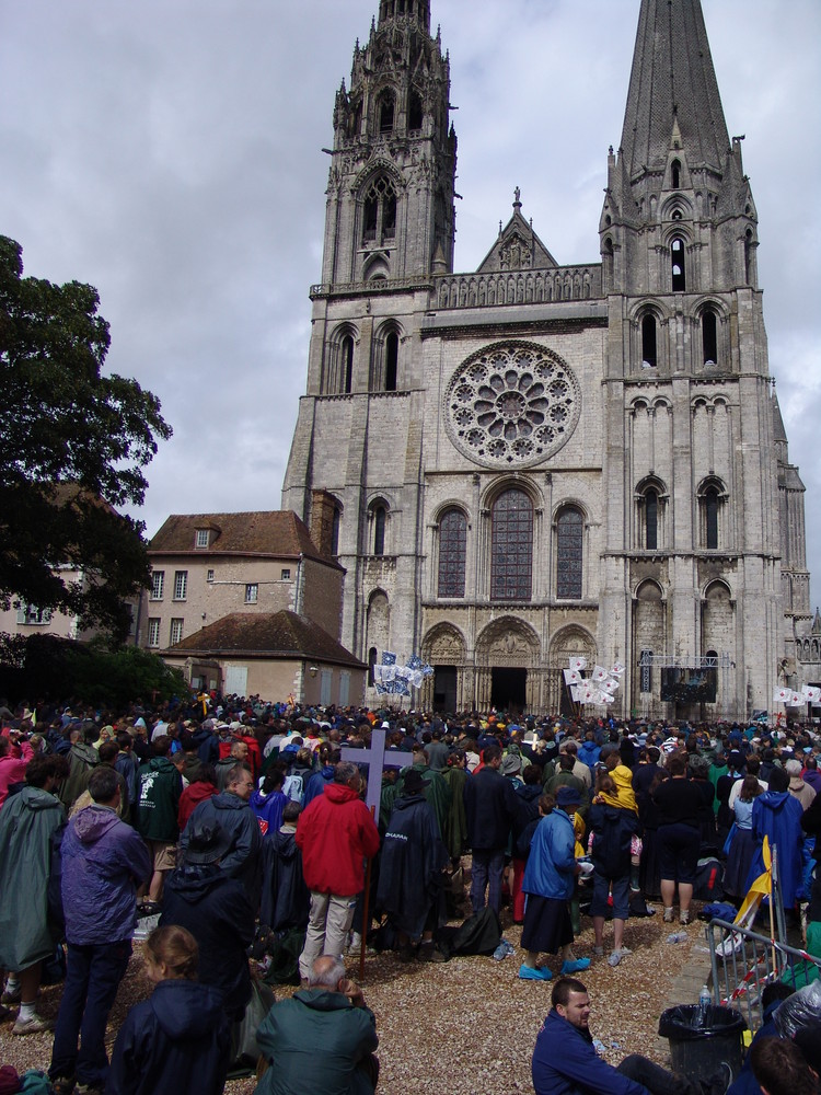 Pelerinage des scouts-Chartres -Juin 2007