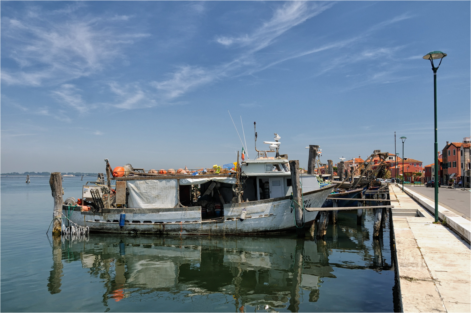 Pelestrina - Fischerboot im Spiegel