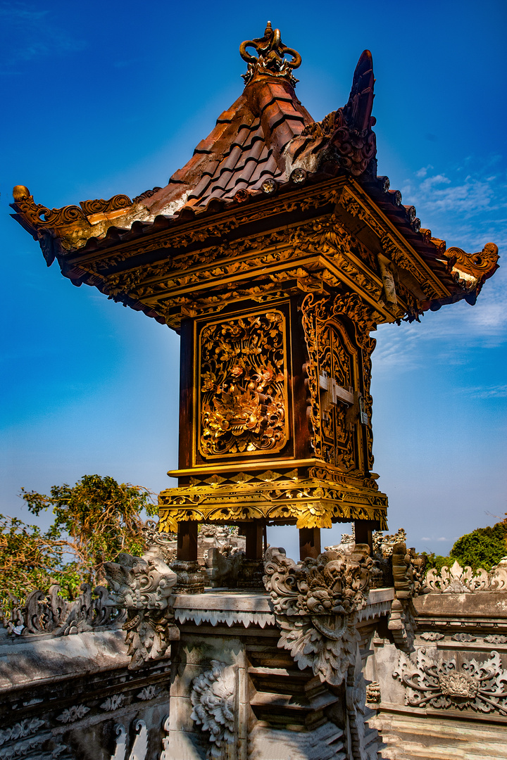 Pelinggih tower in Pura Peluang