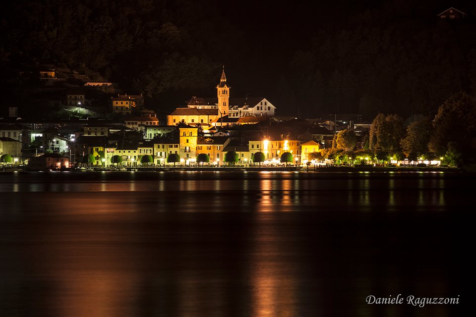 Pella No , fotografata da Orta di sera !