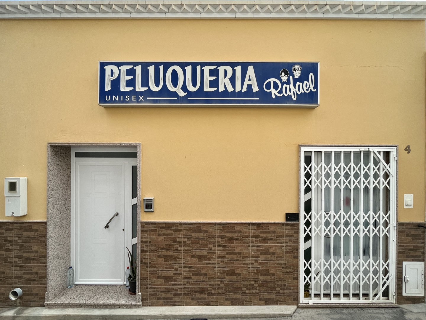 Peluqeria Rafael in Tabernas (Andalusien)