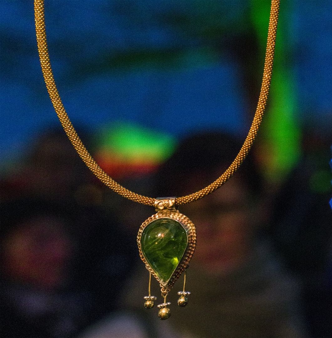 pendant with peridot