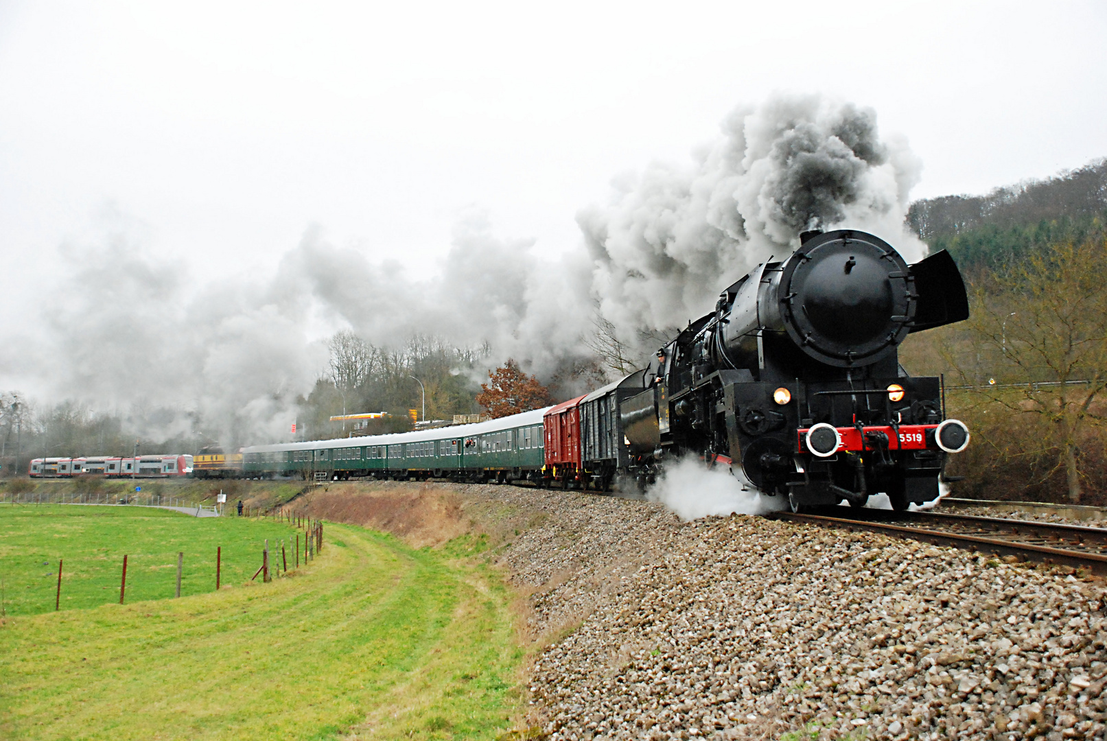 Pendelfahrten mit CFL1817 und CFL 5519 zwischen Ettelbrück und Bissen Part IV