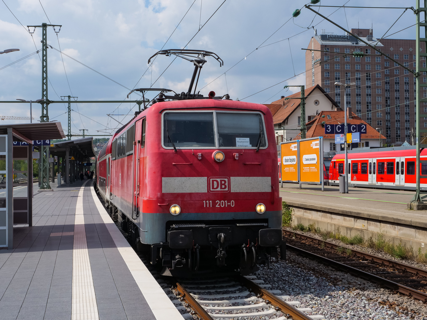 Pendelzug zum Hbf