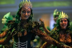 Penguin Tappers - Stepptanzformation - Choreografie "Raben"