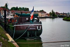 Péniche à Longueil-Annel (Oise)