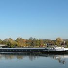 Péniche sur la Moselle.