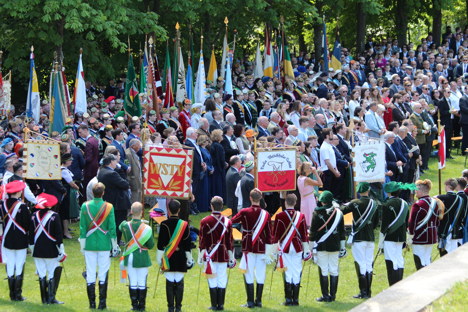 Pennälertag  MKV  2024 Festmesse im Eisenstädter Schlosspark 