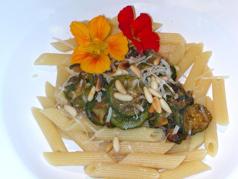 Penne mit Zucchini