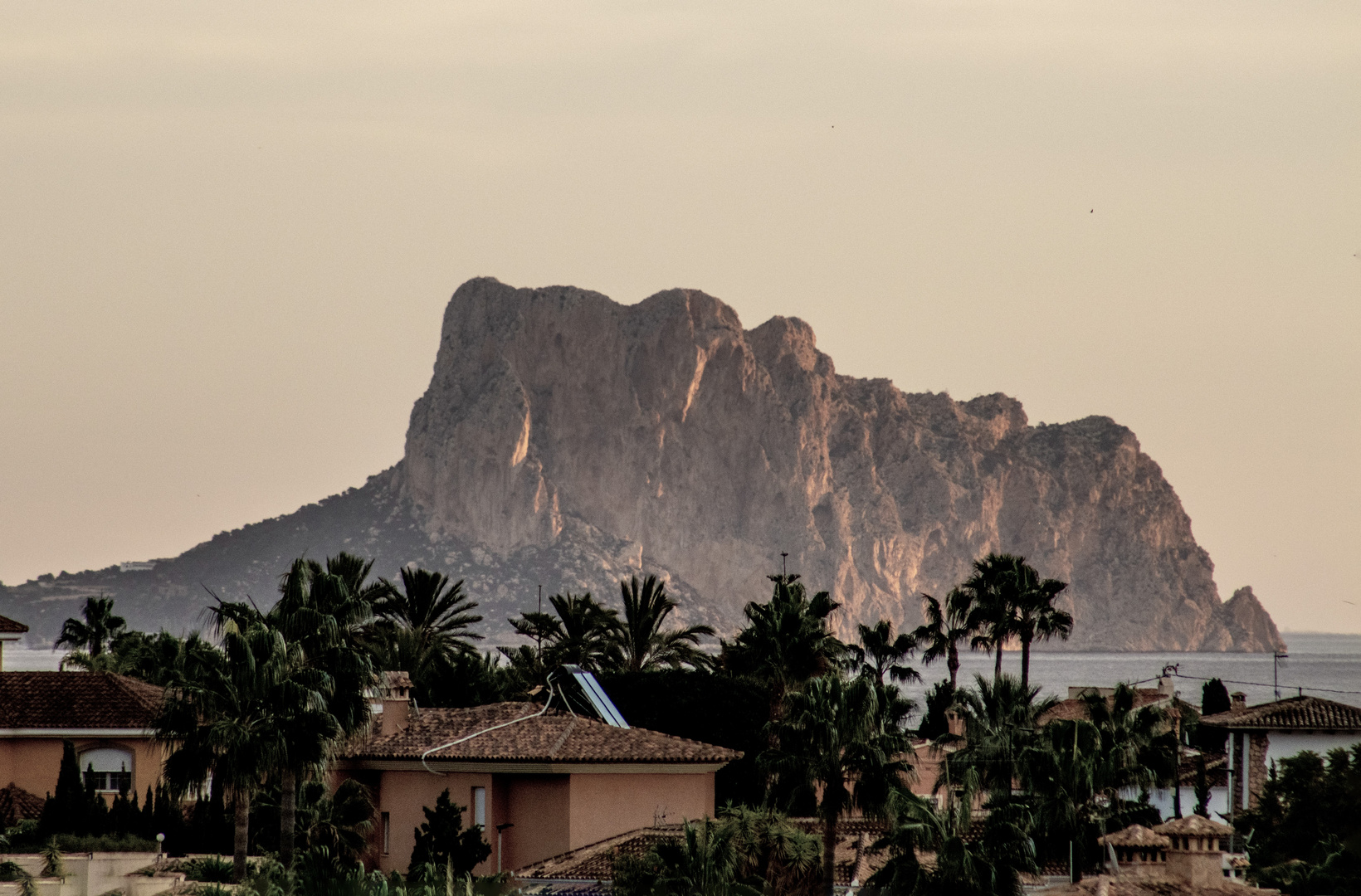 Peñon de Ifac aus der Ferne