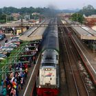 People in Busy @ Train Station