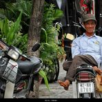 people in hoi an - 06