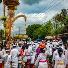 People march to the temple
