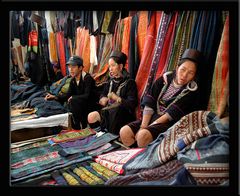 People of Vietnam - Clothmarket Sapa