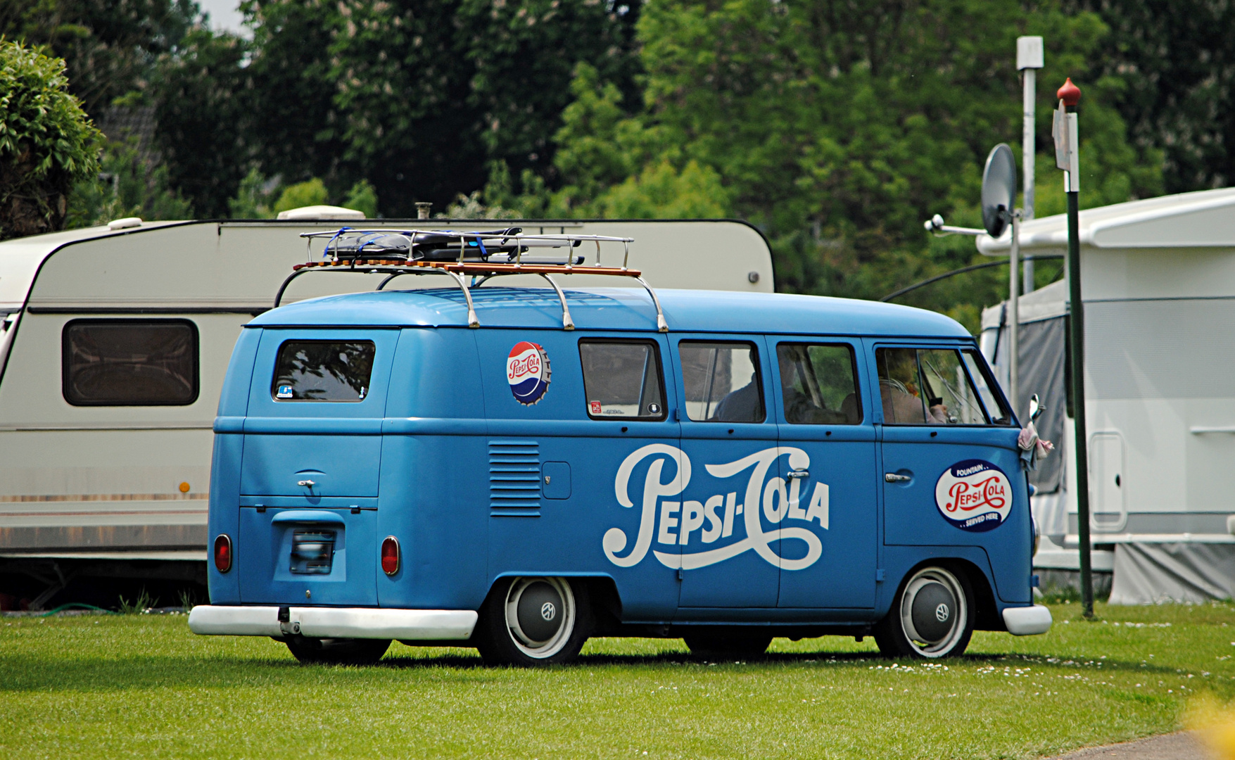 Pepsi Bus