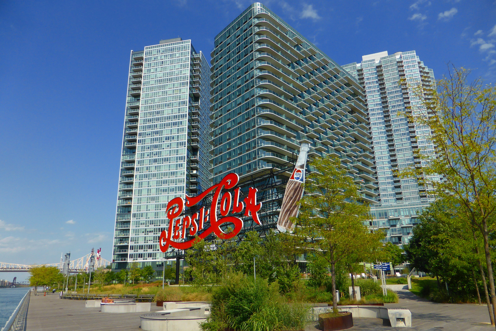 Pepsi Cola am East River Long Island City